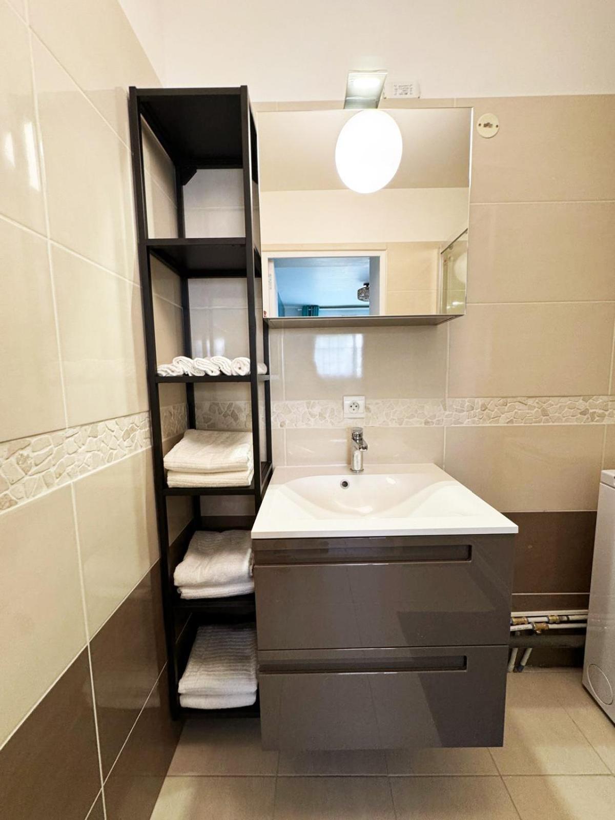 Appartement Magnolia 40M2, Parking Et Wifi Gratuit Montévrain Exterior foto